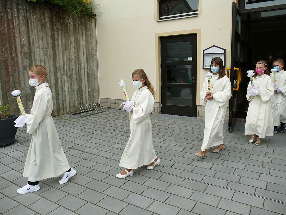 Feier der 1. Heiligen Kommunion in Sankt Crescentius (Foto: Karl-Franz Thiede)